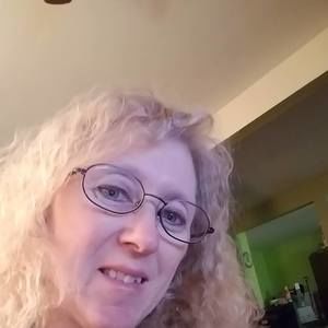 Meet your Posher, Shellie